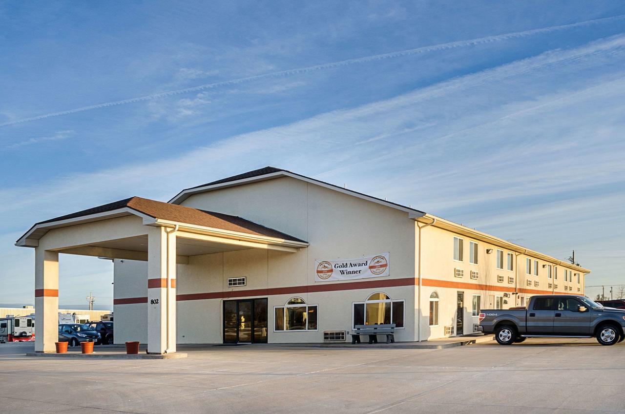 Rodeway Inn Larned - thumb 0