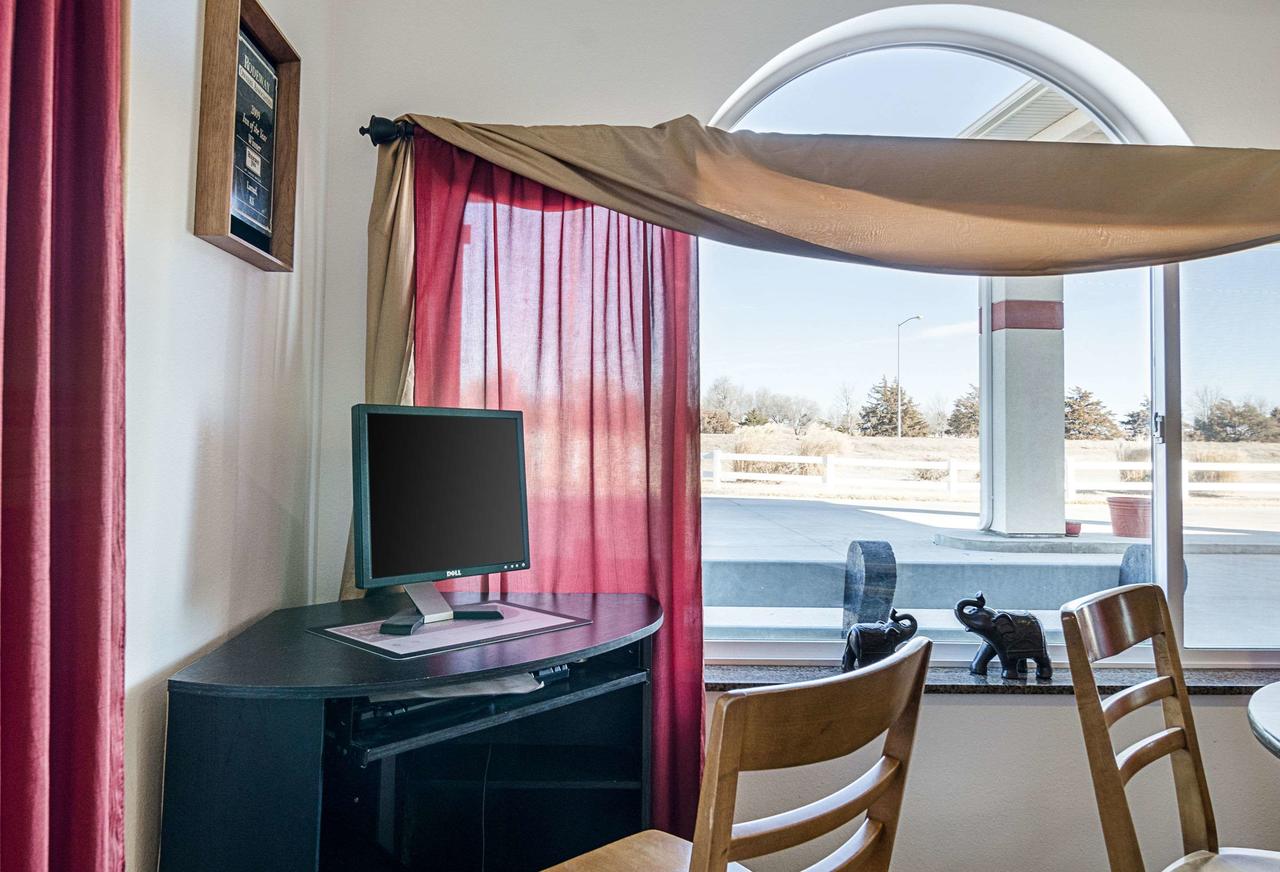 Rodeway Inn Larned - thumb 23