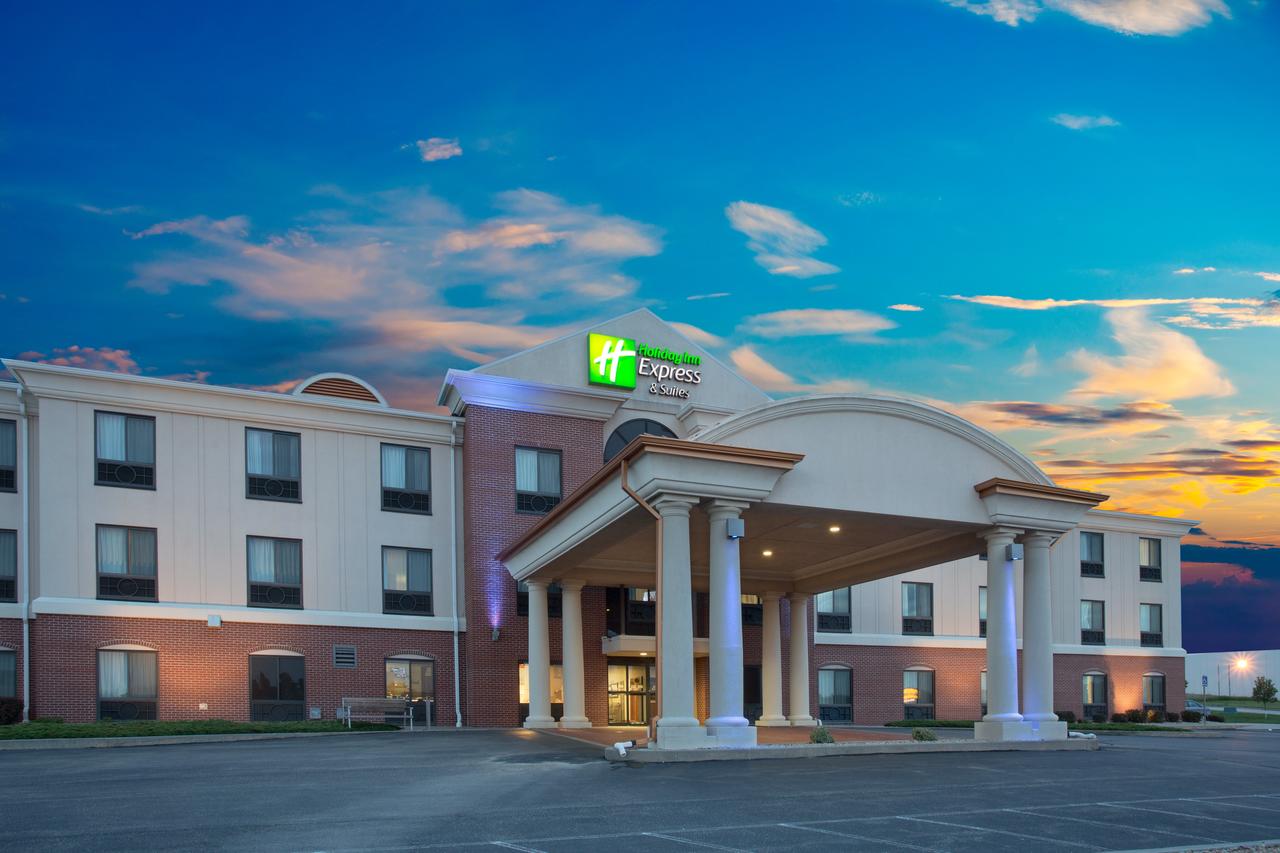 Holiday Inn Express Hotel & Suites Concordia US 81 - thumb 0