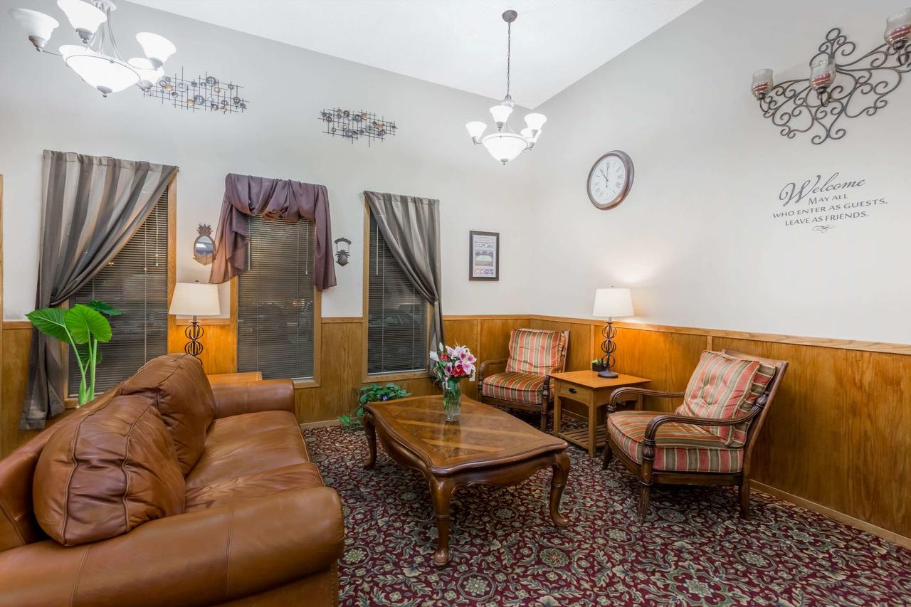 Super 8 By Wyndham Manhattan KS - thumb 28