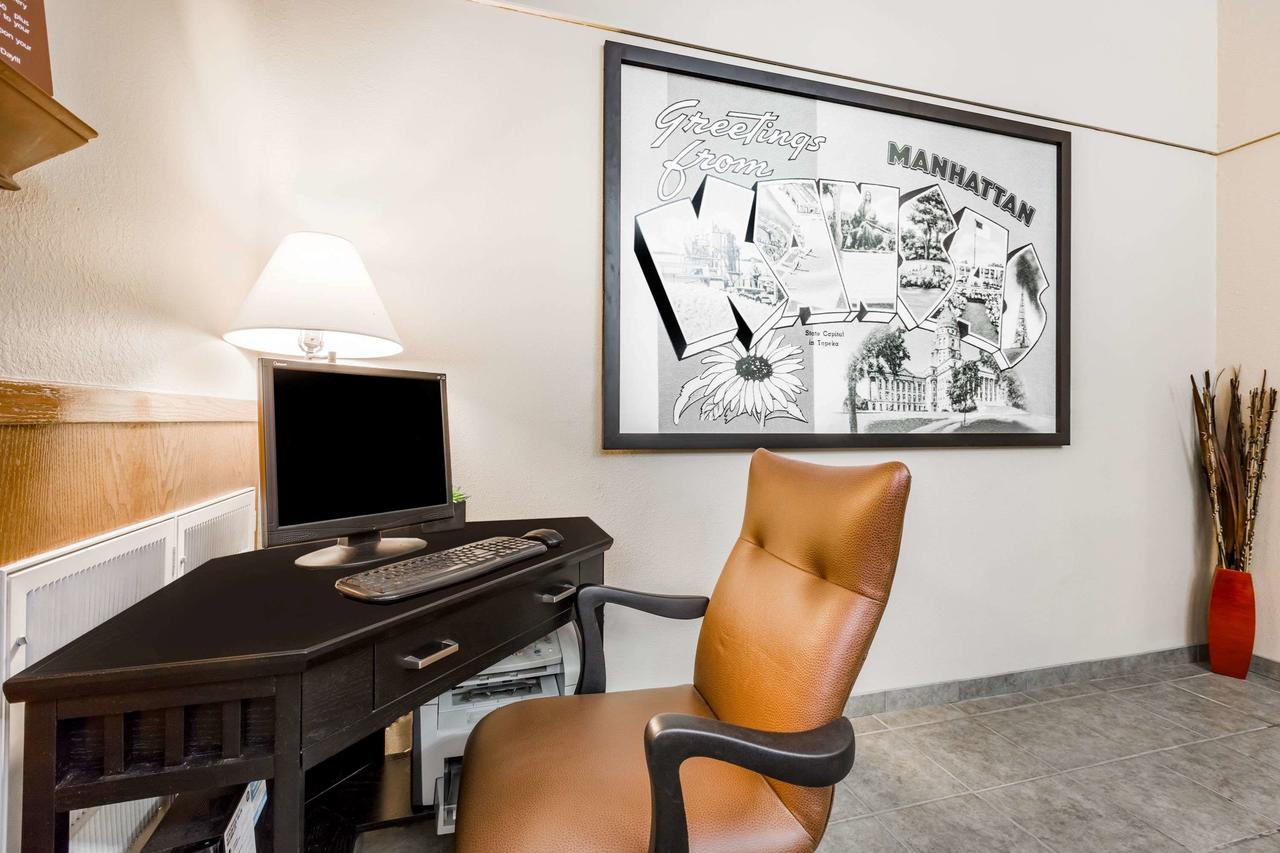 Super 8 By Wyndham Manhattan KS - thumb 30