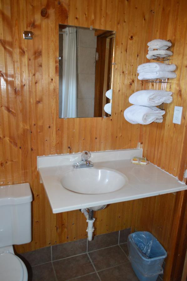 Green Acre Motel - thumb 20