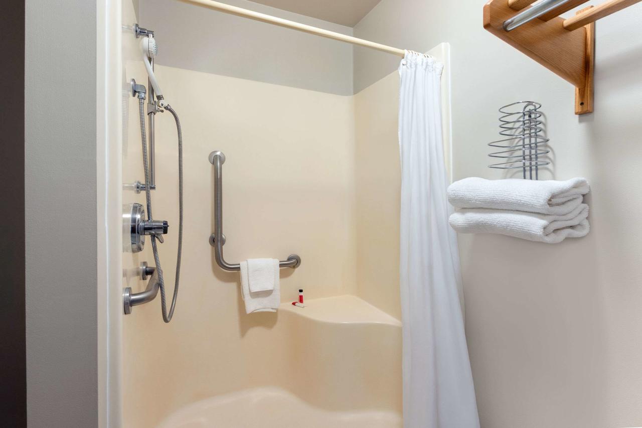 Travelodge By Wyndham Wellington - thumb 2