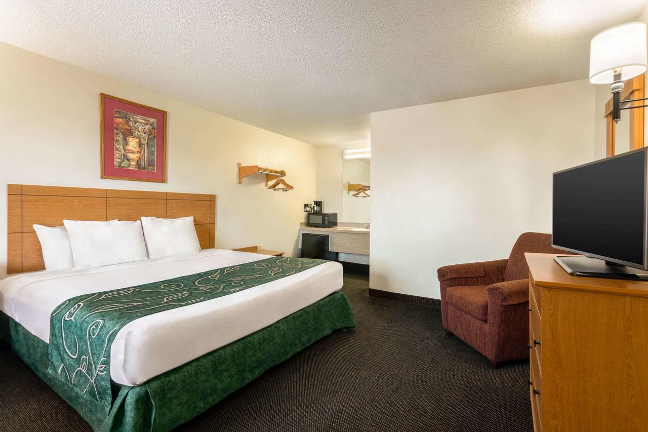 Travelodge By Wyndham Wellington - thumb 11