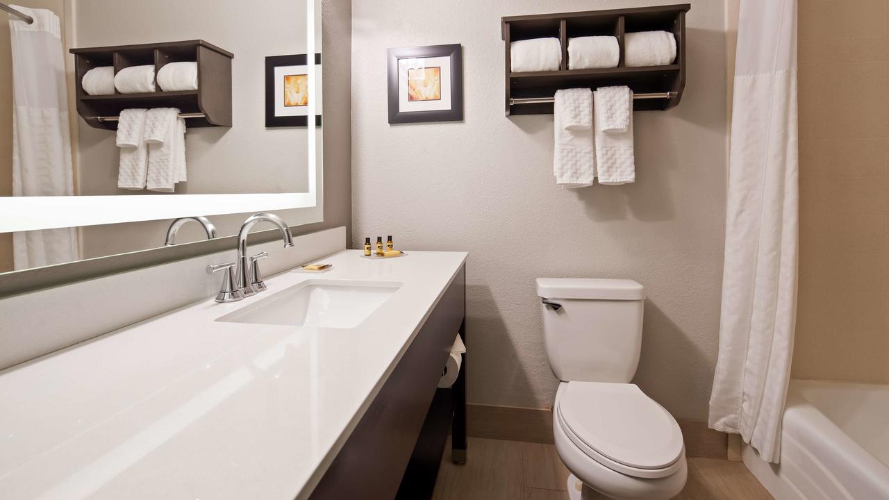 Best Western Plus Liberal Hotel & Suites - thumb 37