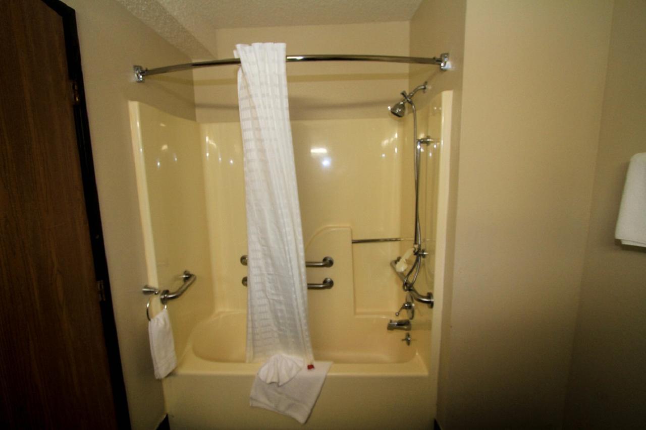 Super 8 By Wyndham Lenexa Overland Park Area/Mall Area - thumb 26