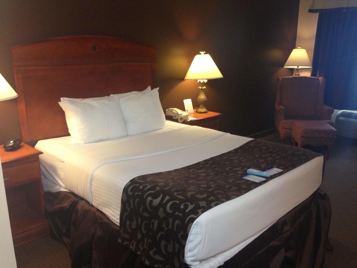 Best Western Manhattan Inn - thumb 23