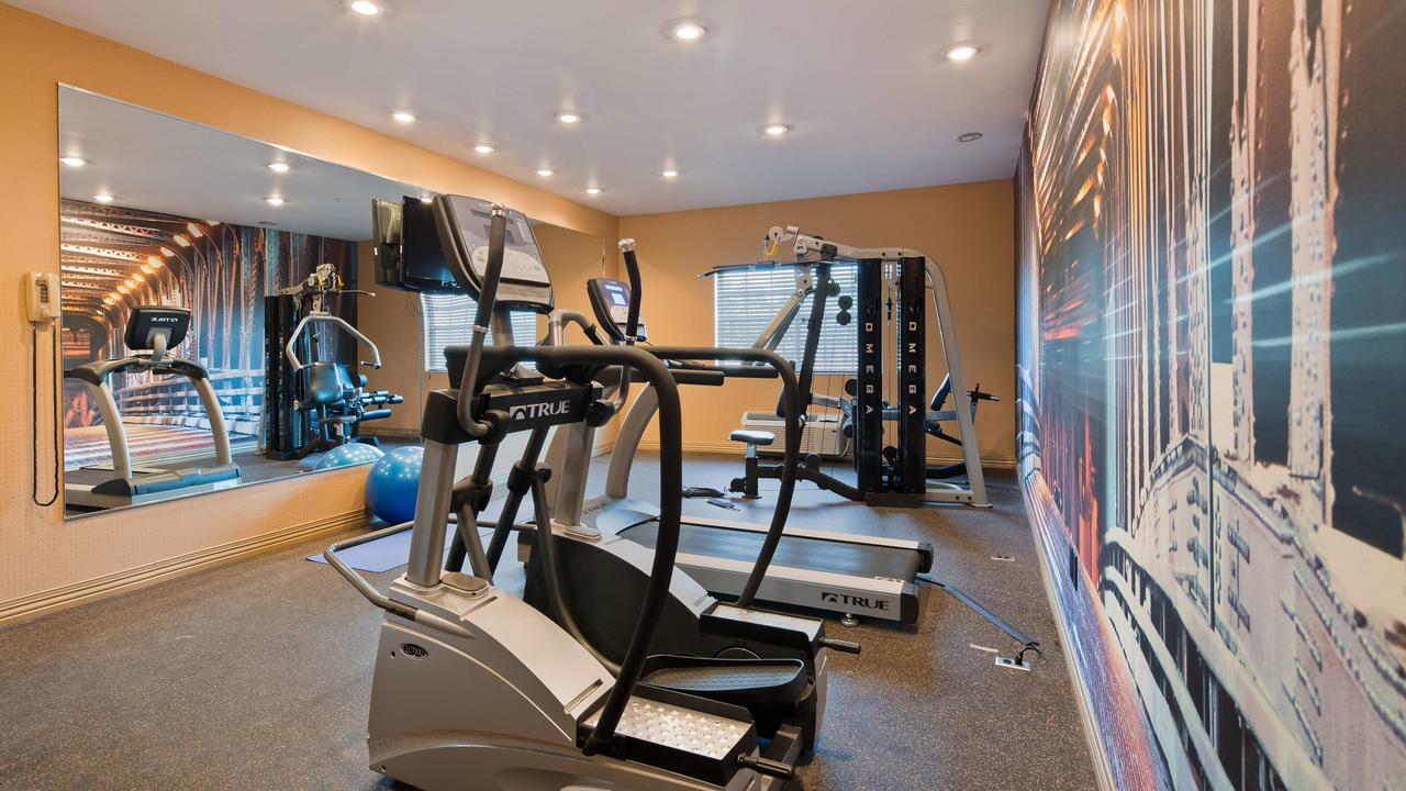 Best Western Manhattan Inn - thumb 28