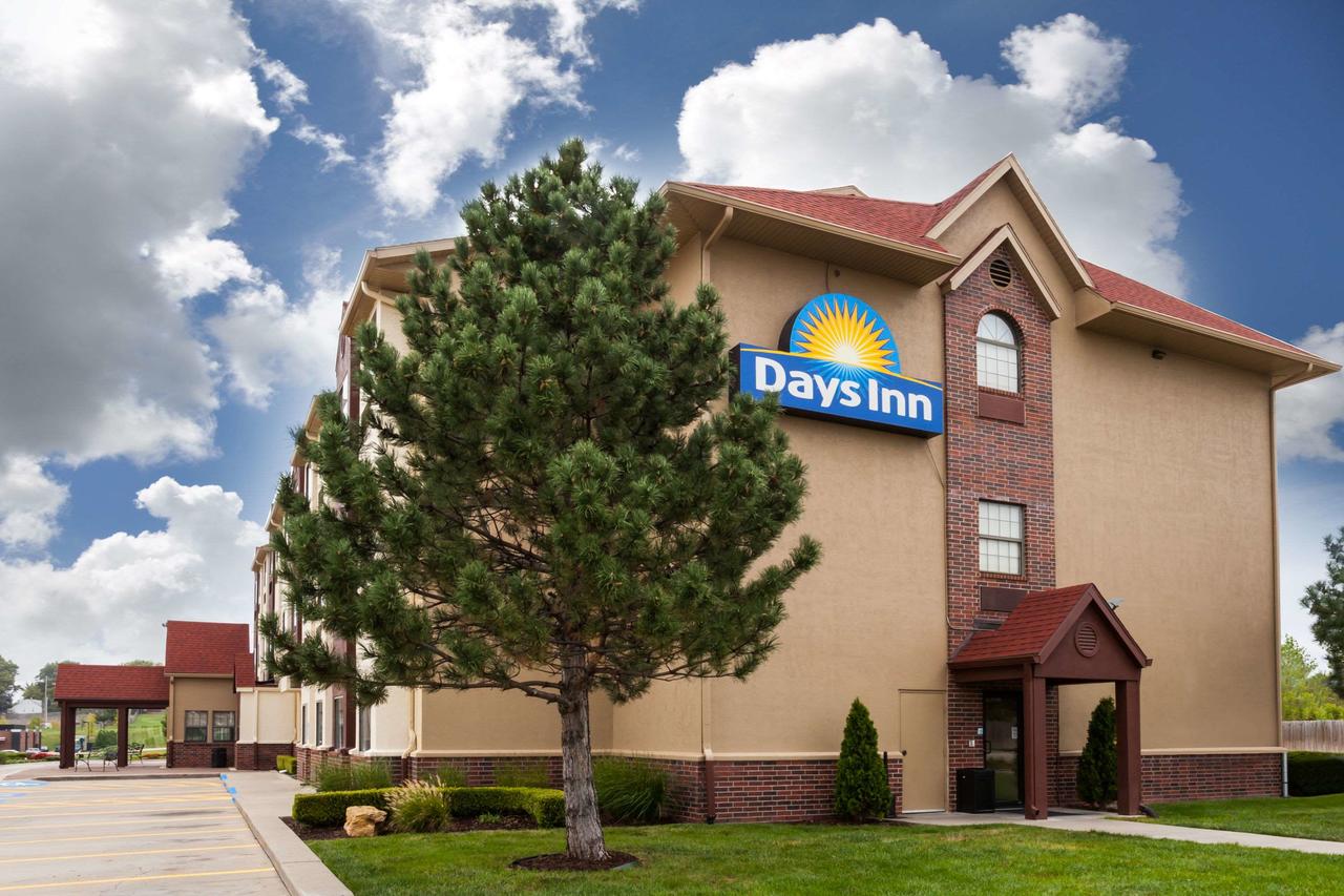 Days Inn By Wyndham Near Kansas Speedway - thumb 5