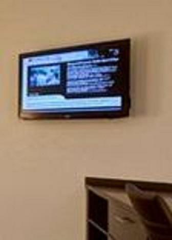 Holiday Inn Express & Suites Manhattan - thumb 11