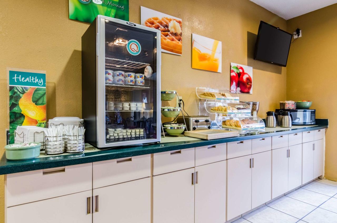 Quality Inn & Suites Manhattan - thumb 25