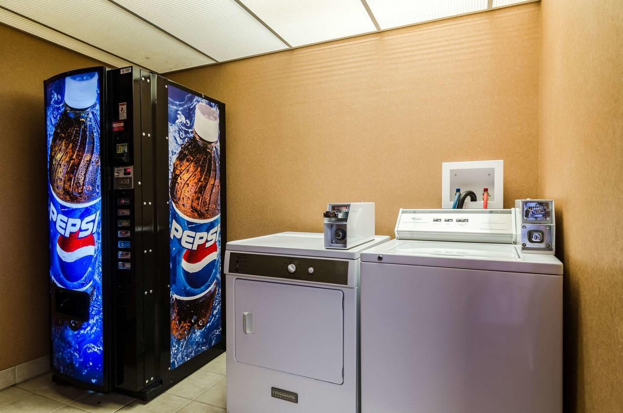 Quality Inn & Suites Manhattan - thumb 33