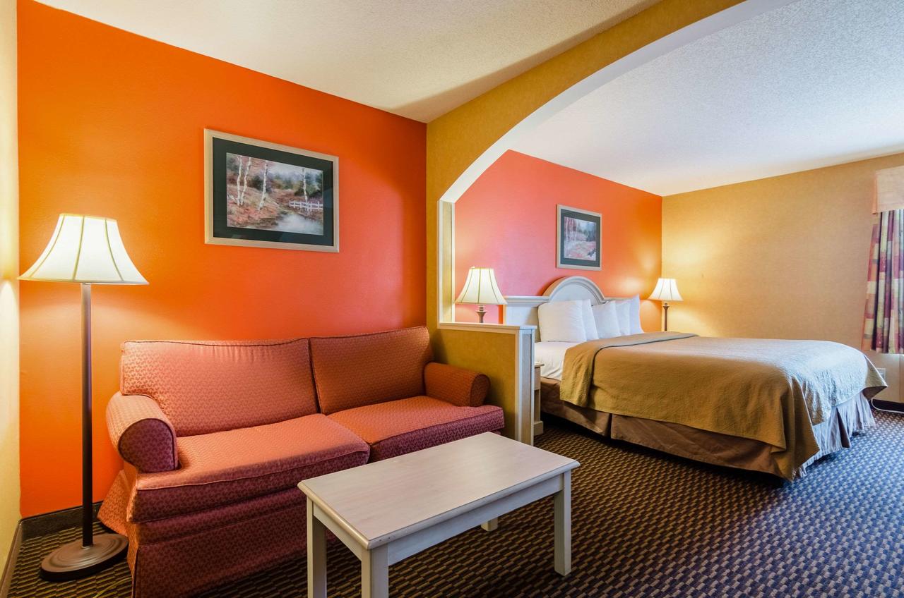 Quality Inn & Suites Manhattan - thumb 12