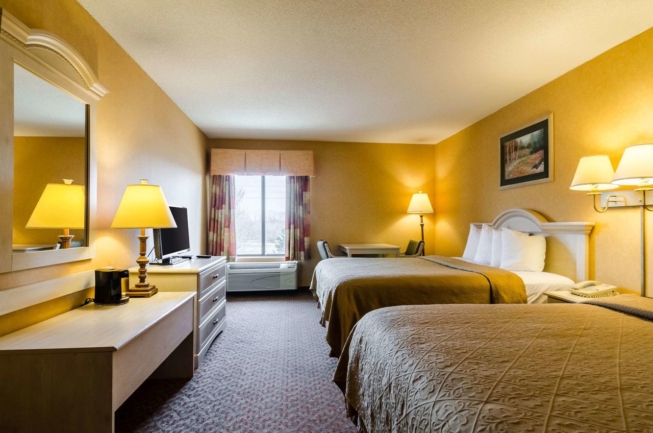 Quality Inn & Suites Manhattan - thumb 16