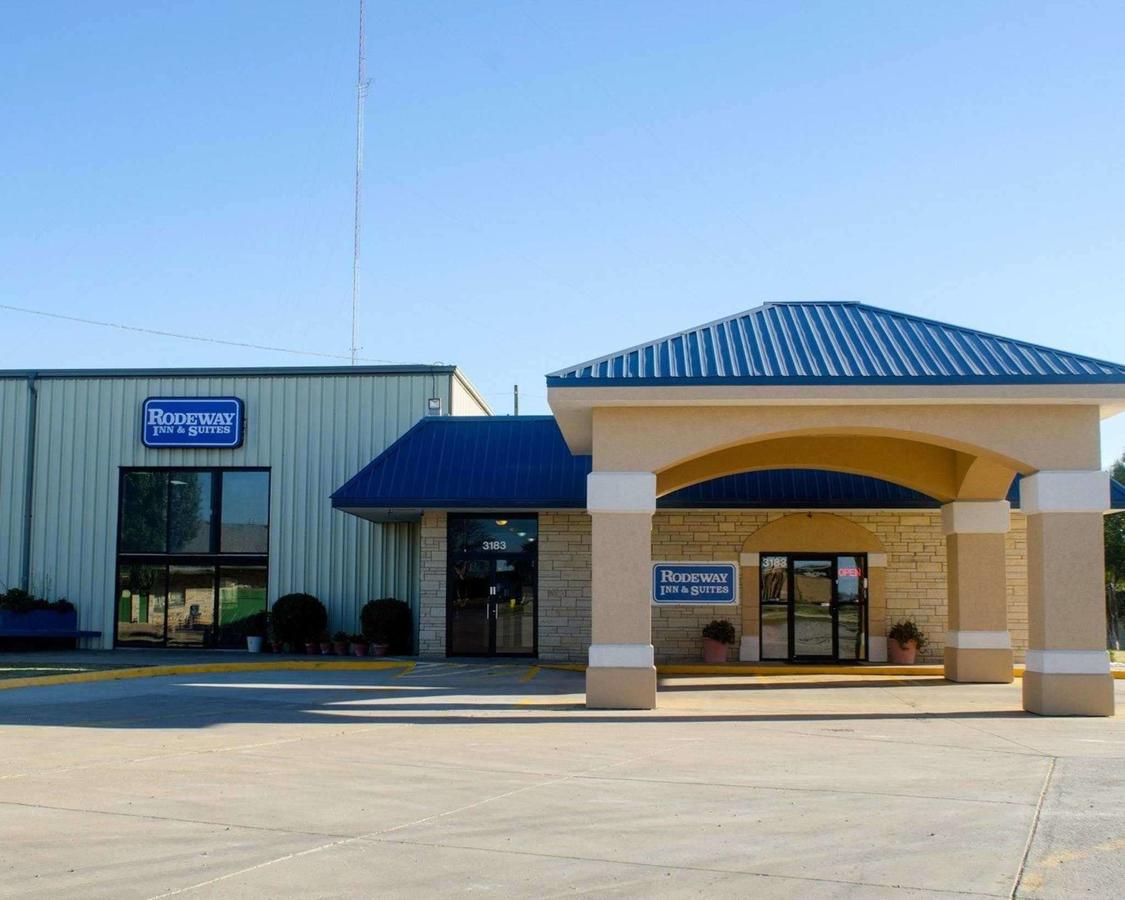 Rodeway Inn & Suites Emporia - thumb 0