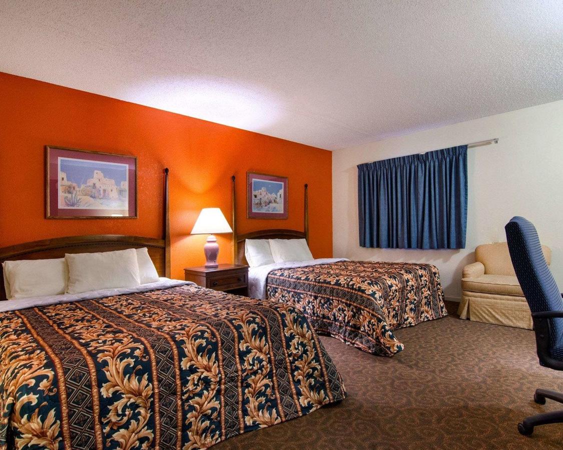 Rodeway Inn & Suites Emporia - thumb 4