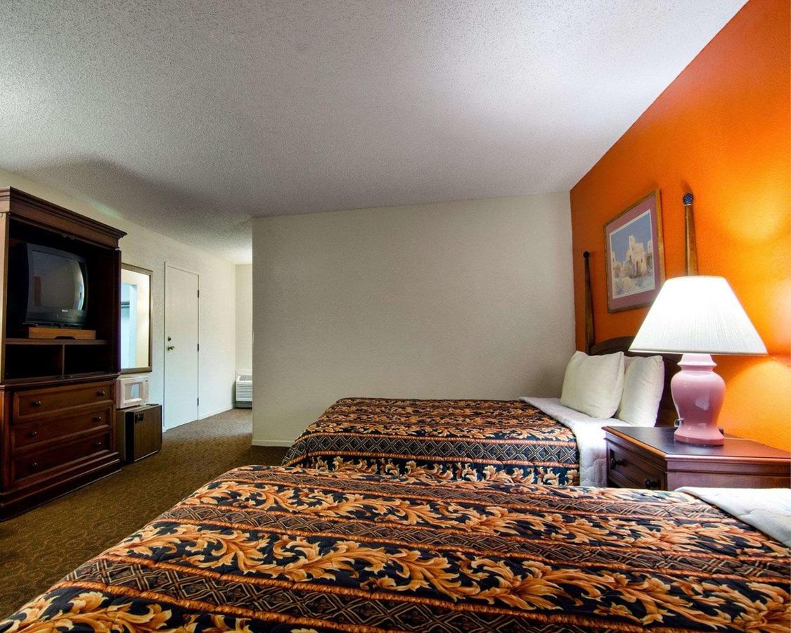 Rodeway Inn & Suites Emporia - thumb 15