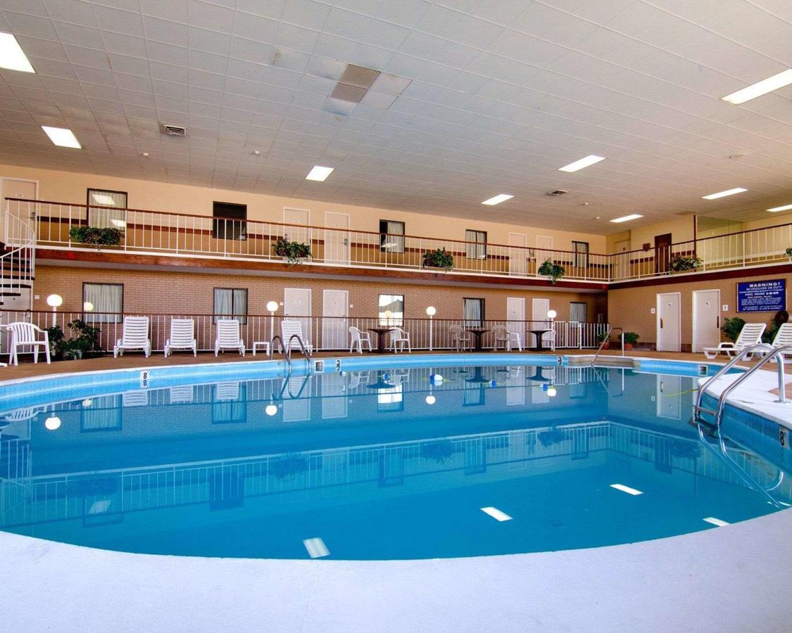 Rodeway Inn & Suites Emporia - thumb 38