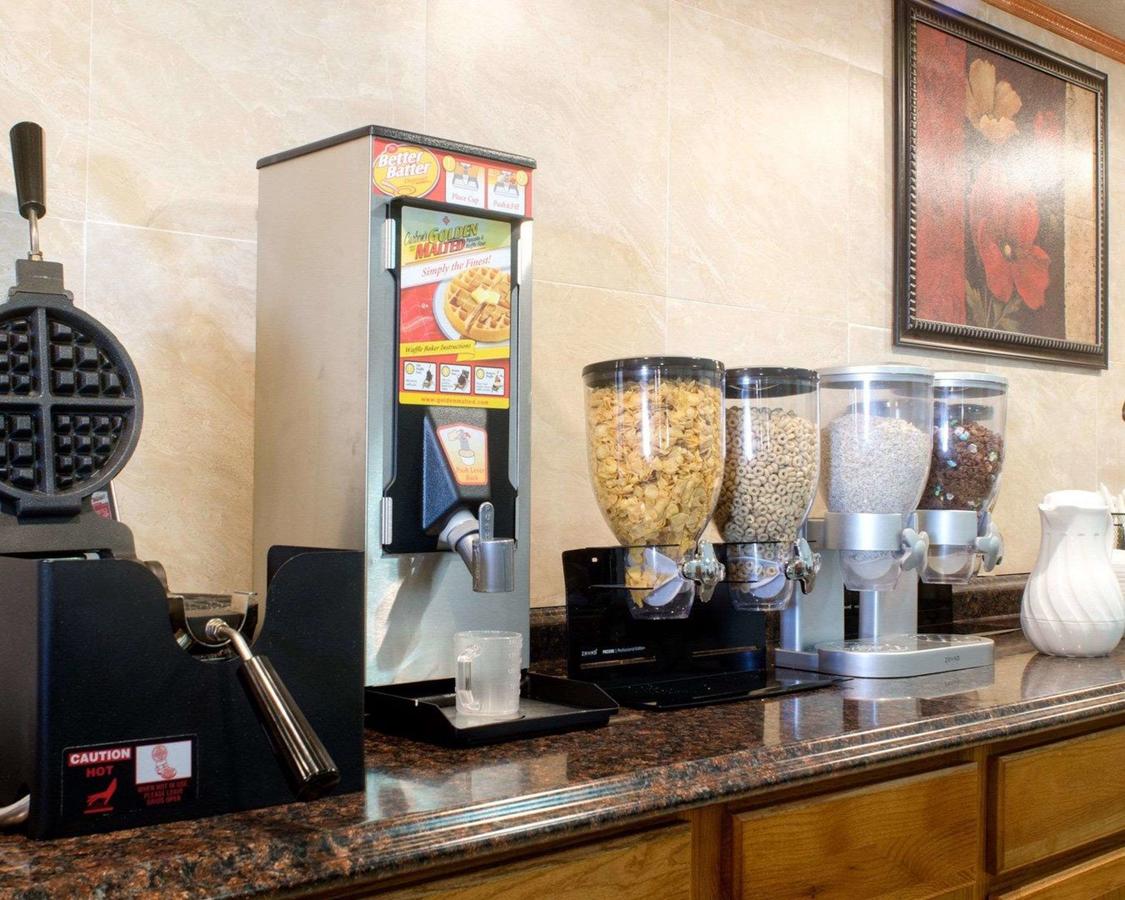 Rodeway Inn & Suites Emporia - thumb 13