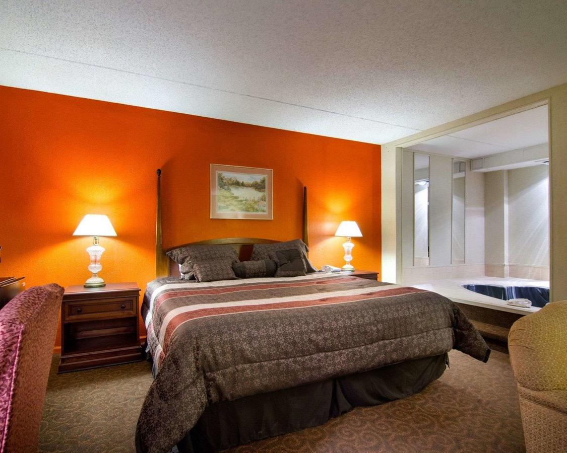 Rodeway Inn & Suites Emporia - thumb 19