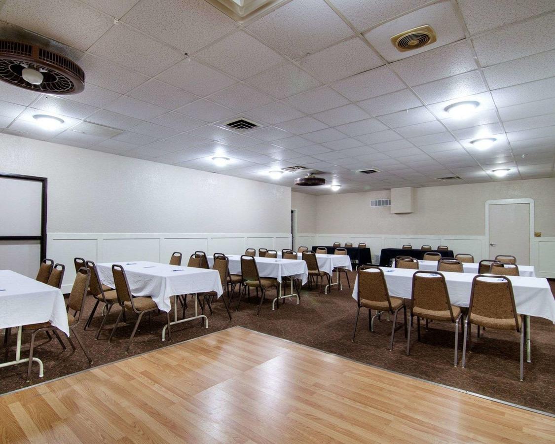 Rodeway Inn & Suites Emporia - thumb 27