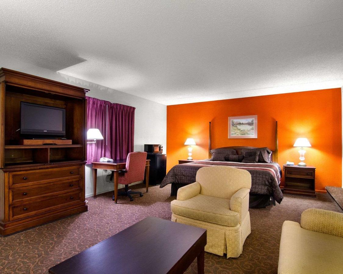 Rodeway Inn & Suites Emporia - thumb 18