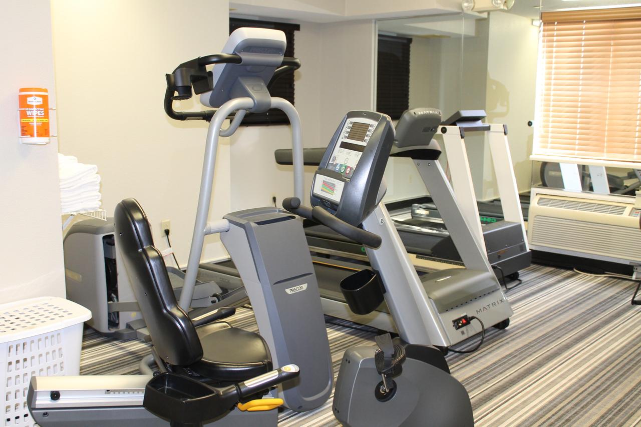 Candlewood Suites Wichita-Northeast - thumb 16