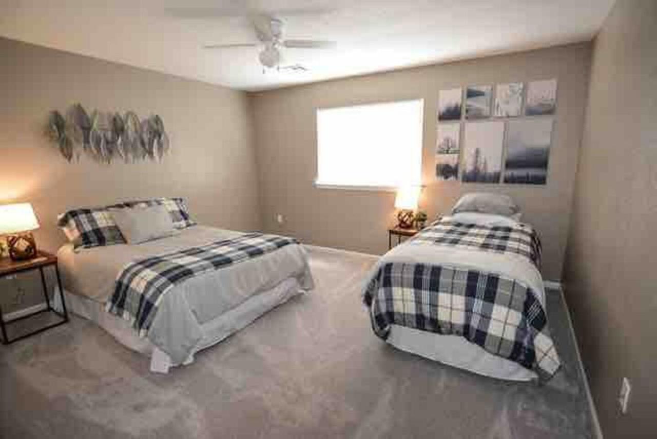 New Listing West Side Short Trip To KSU, NBAF Or Ft Riley 04 - thumb 2