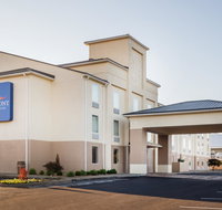Baymont by Wyndham Georgetown - Accommodation Indiana
