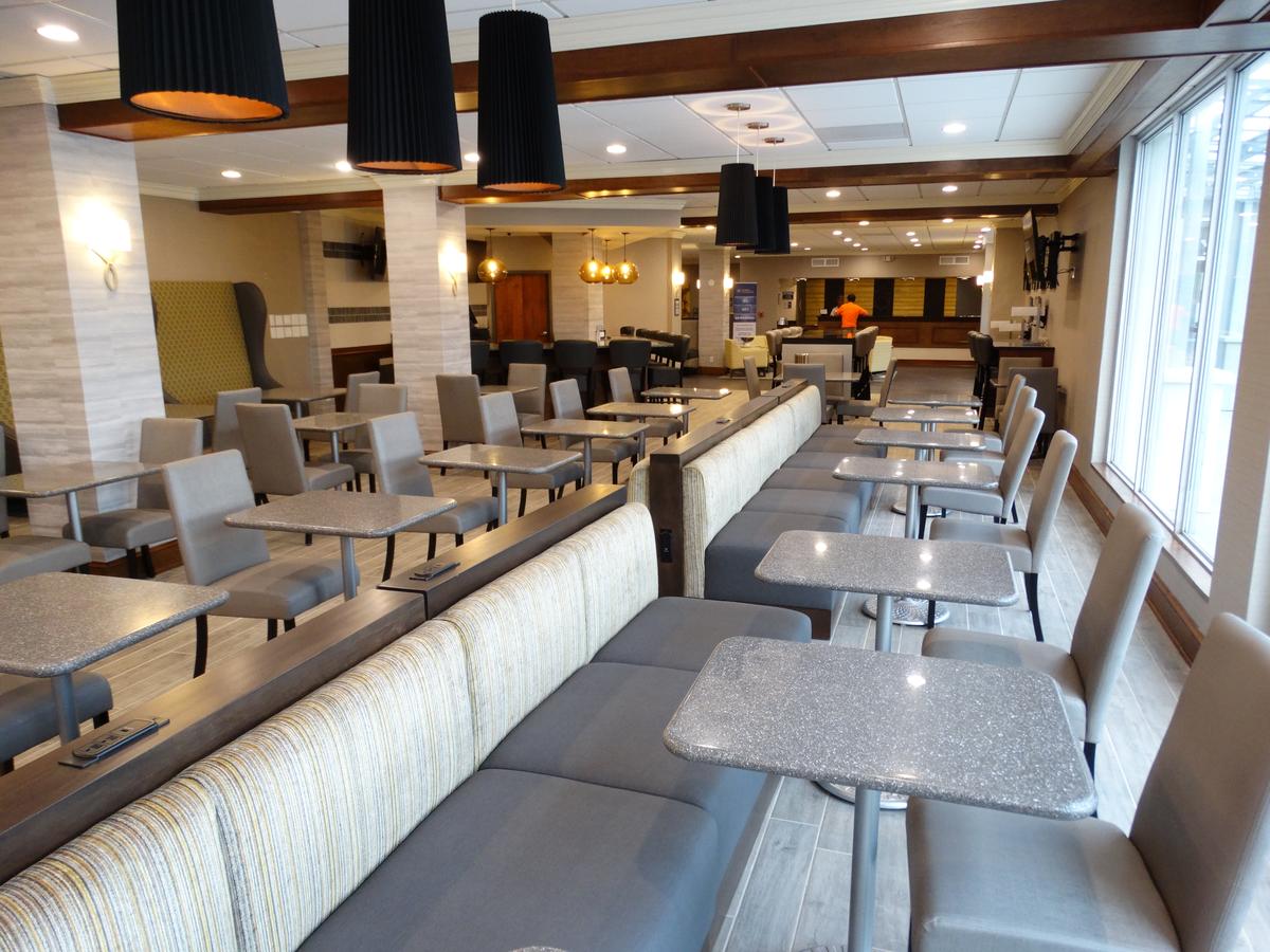 Best Western Premier Airport/Expo Center Hotel - thumb 14