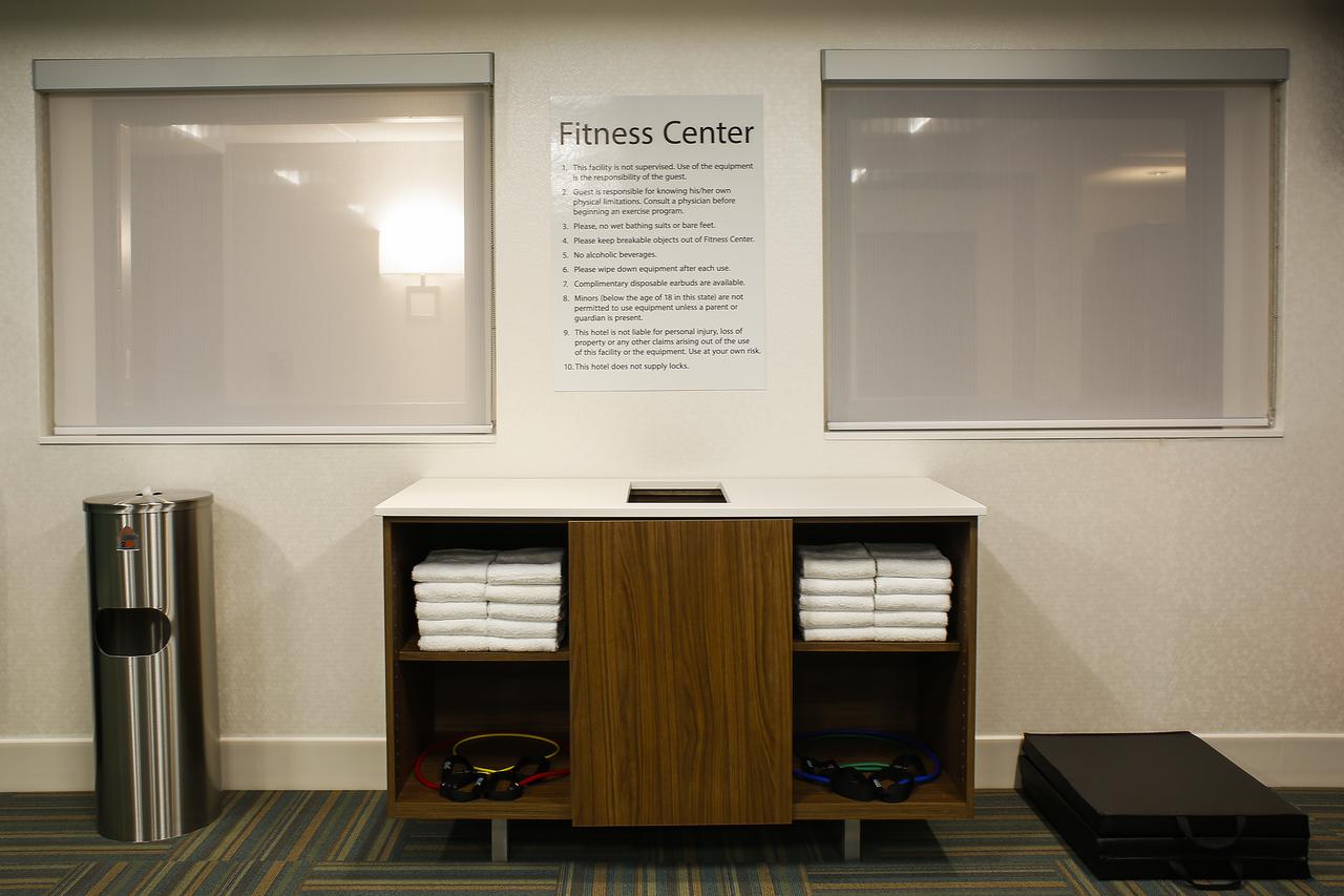 Holiday Inn Express & Suites Downtown Louisville - thumb 20