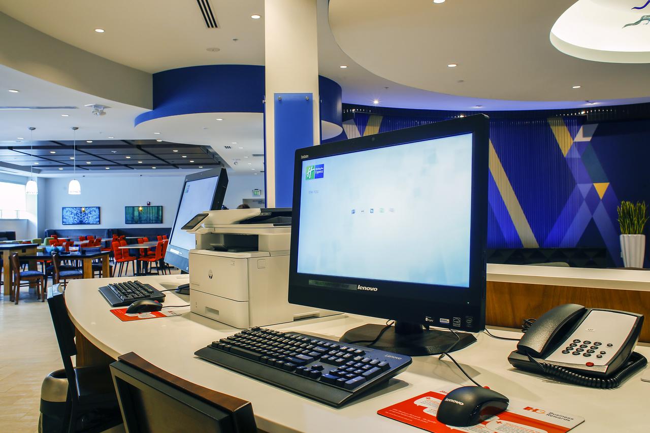 Holiday Inn Express & Suites Downtown Louisville - thumb 16