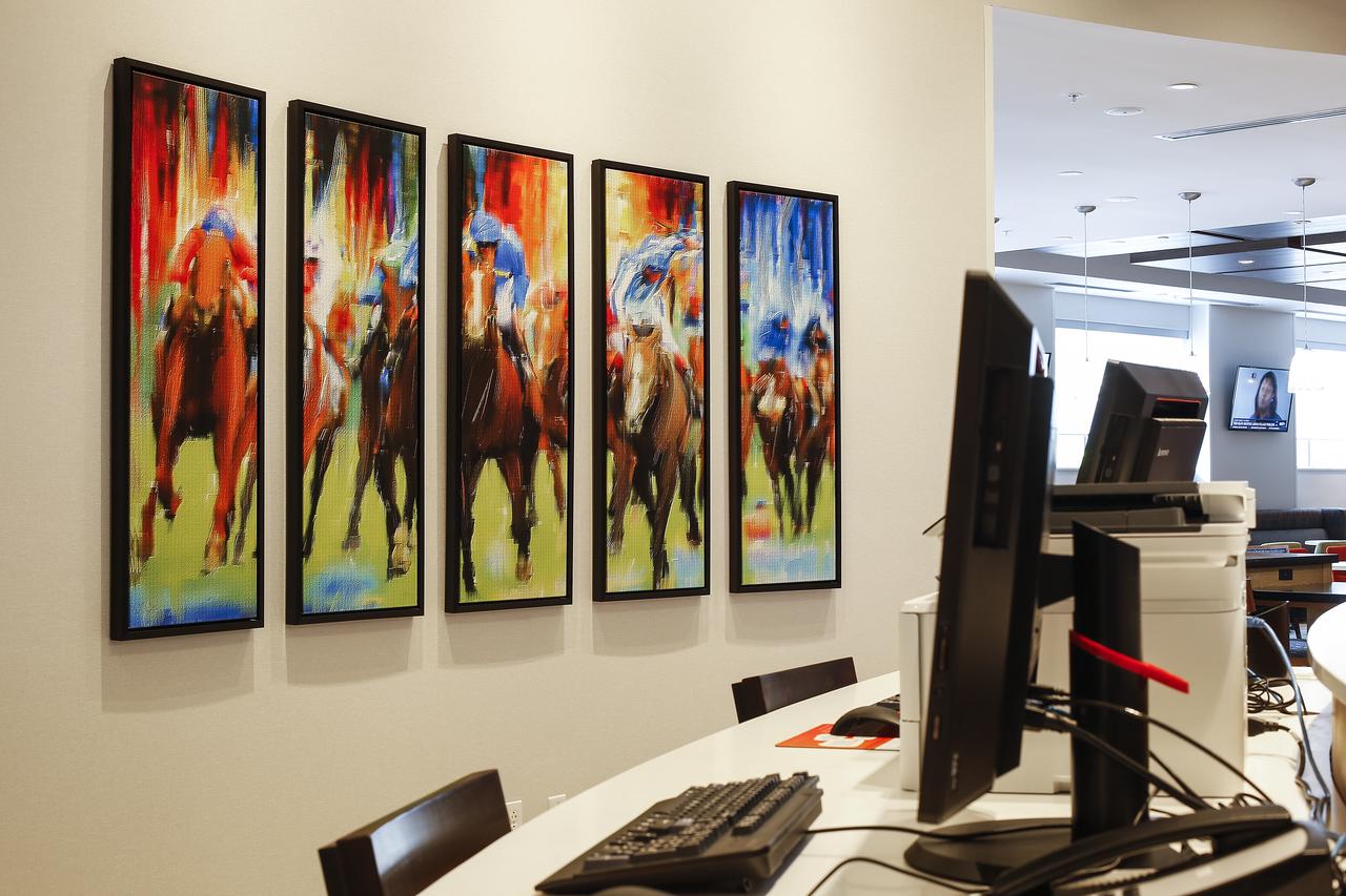 Holiday Inn Express & Suites Downtown Louisville - thumb 21