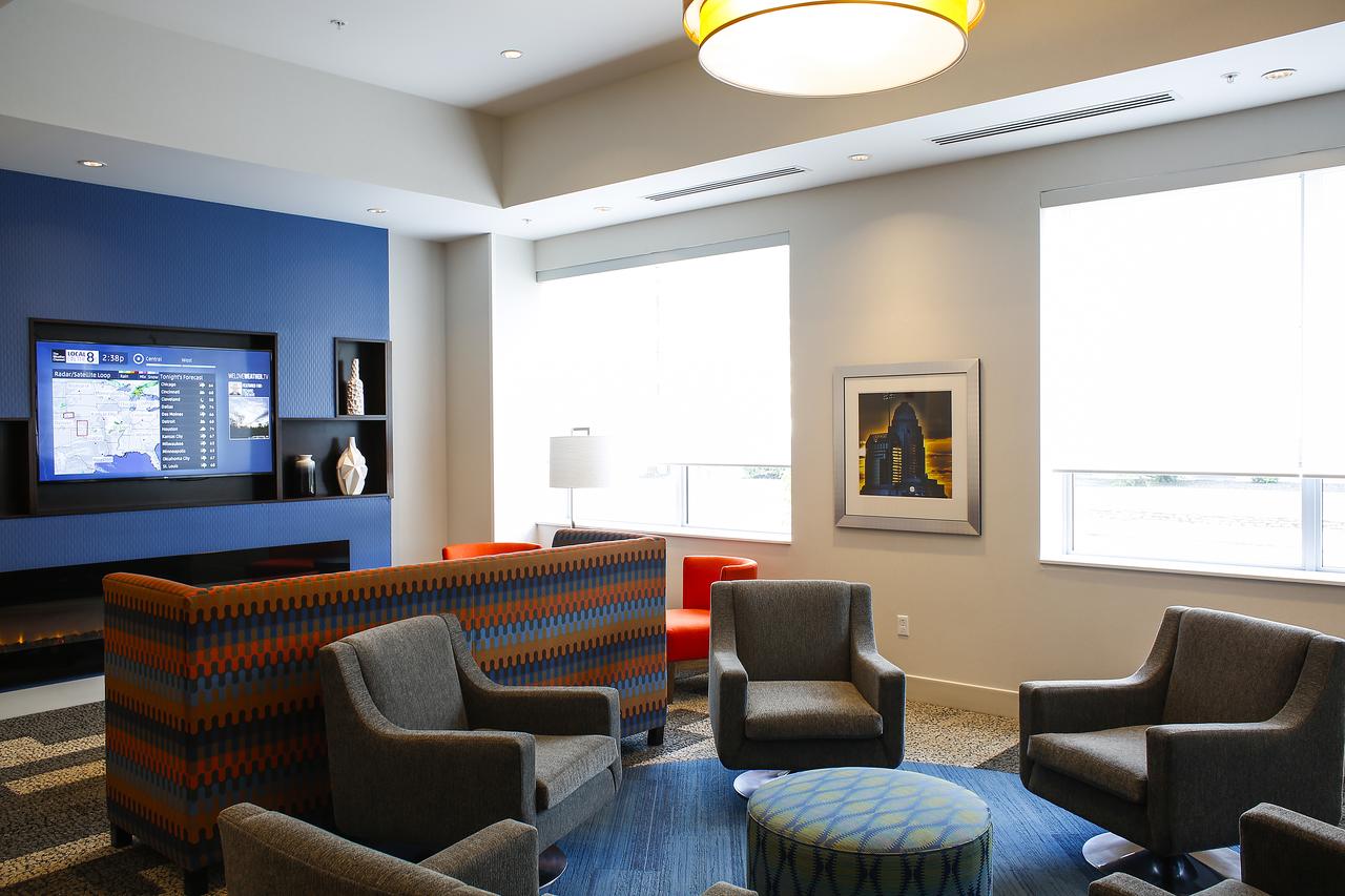 Holiday Inn Express & Suites Downtown Louisville - thumb 23