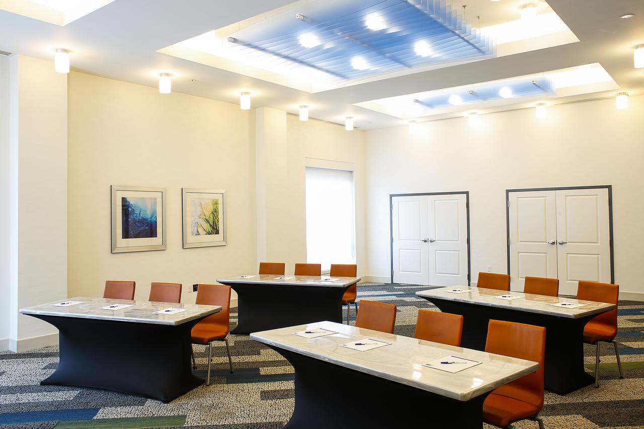 Holiday Inn Express & Suites Downtown Louisville - thumb 25