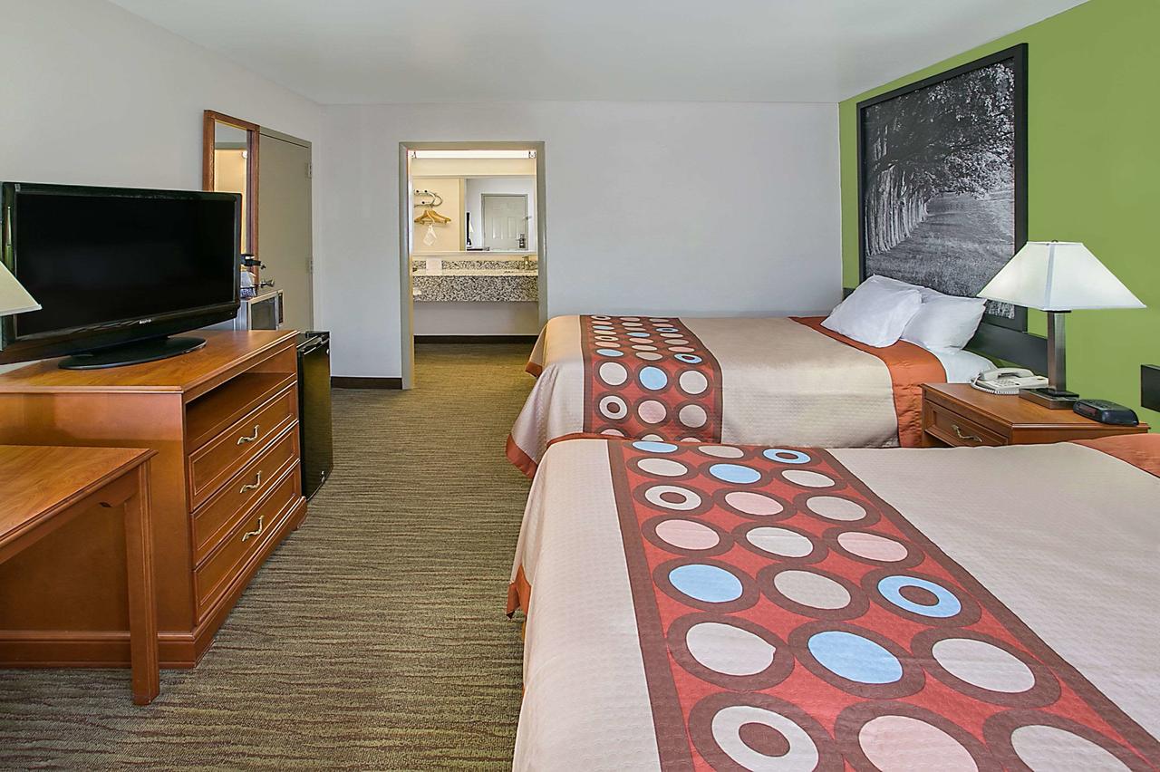 Super 8 By Wyndham Cave City - thumb 10