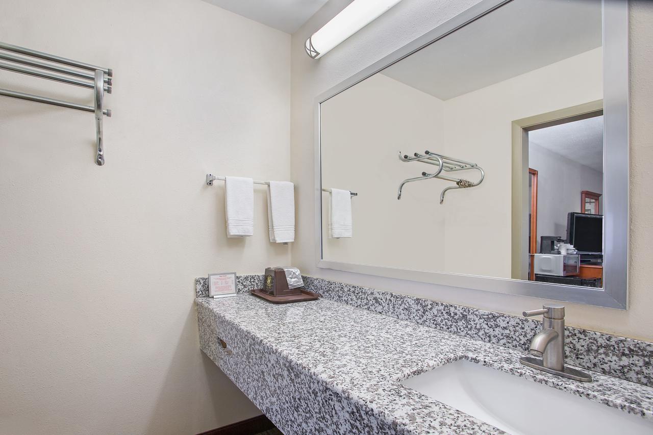 Super 8 By Wyndham Cave City - thumb 8