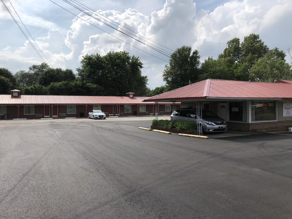 Travelers Inn Motel - thumb 0