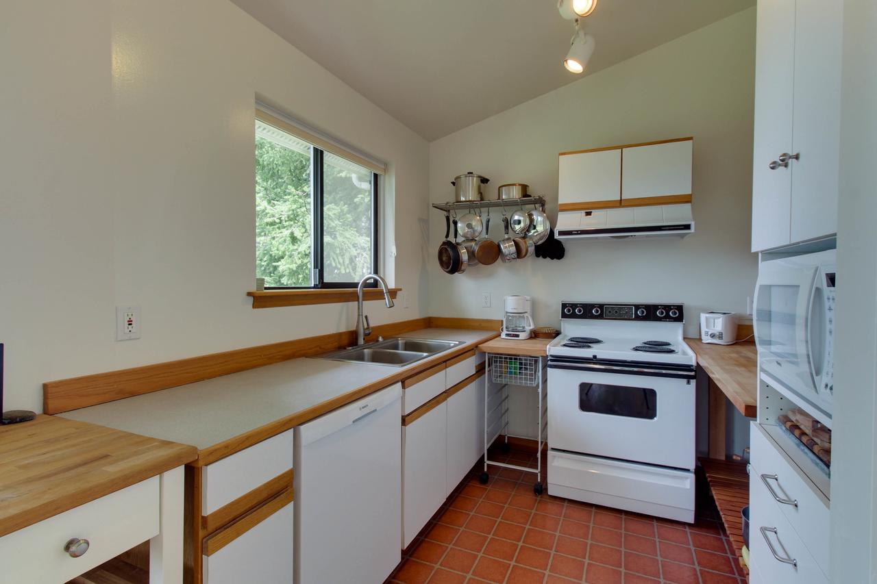 Skookum Sunsets - thumb 2