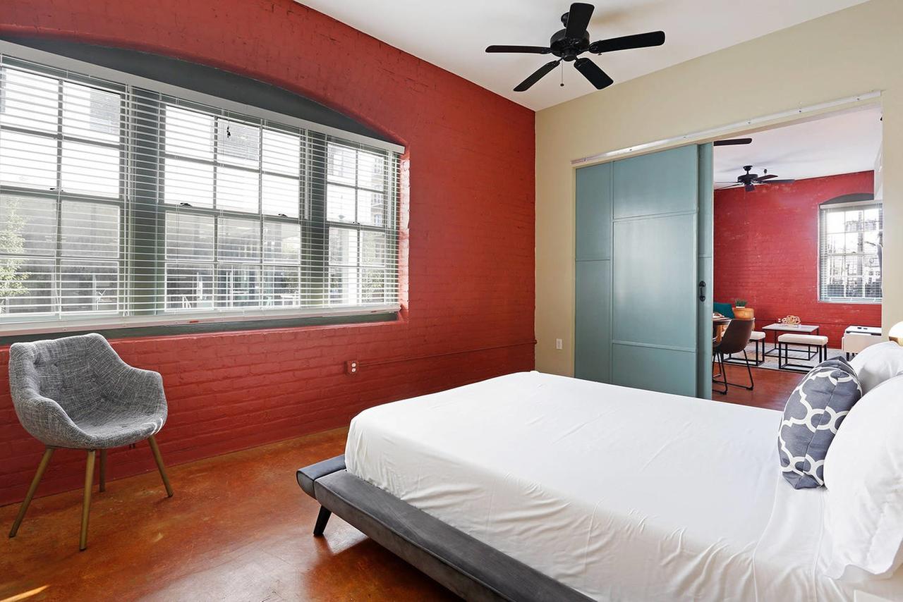 Three-Bedroom, Two-Bath Industrial Apt In NOLA C.B.D. - thumb 24