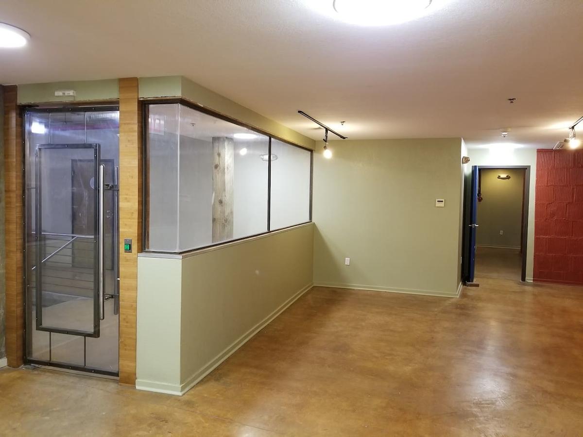 Three-Bedroom, Two-Bath Industrial Apt In NOLA C.B.D. - thumb 23