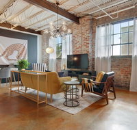 Stylish 2BR/2BA Apt in Warehouse District by Domio - Accommodation Indiana