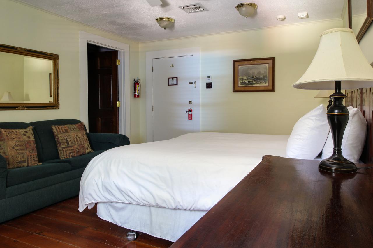 The Green House Inn - thumb 2