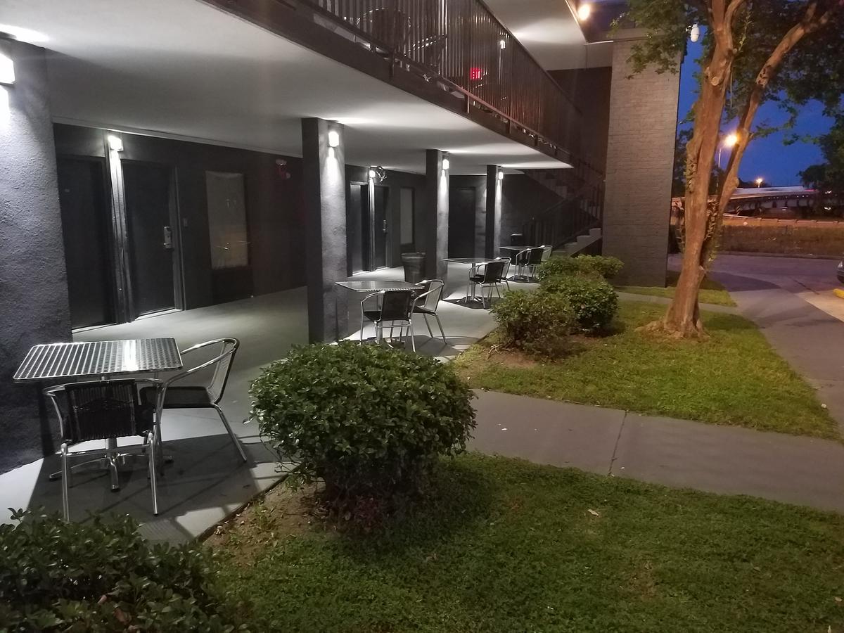 Ramada By Wyndham New Orleans - thumb 25