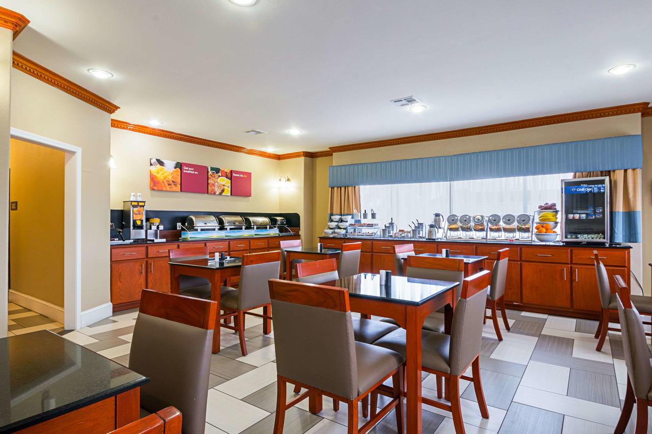 Comfort Suites Lake Charles - thumb 13