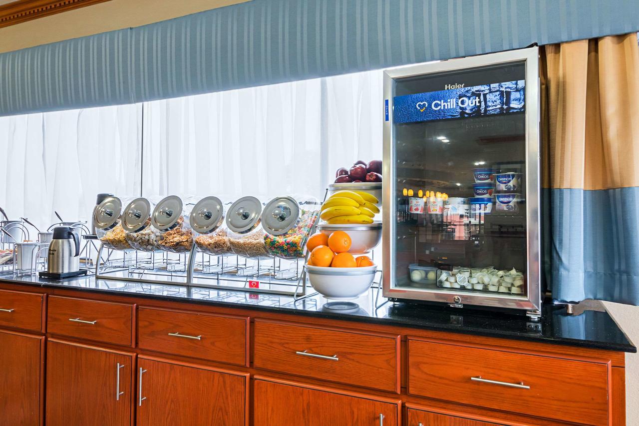 Comfort Suites Lake Charles - thumb 12