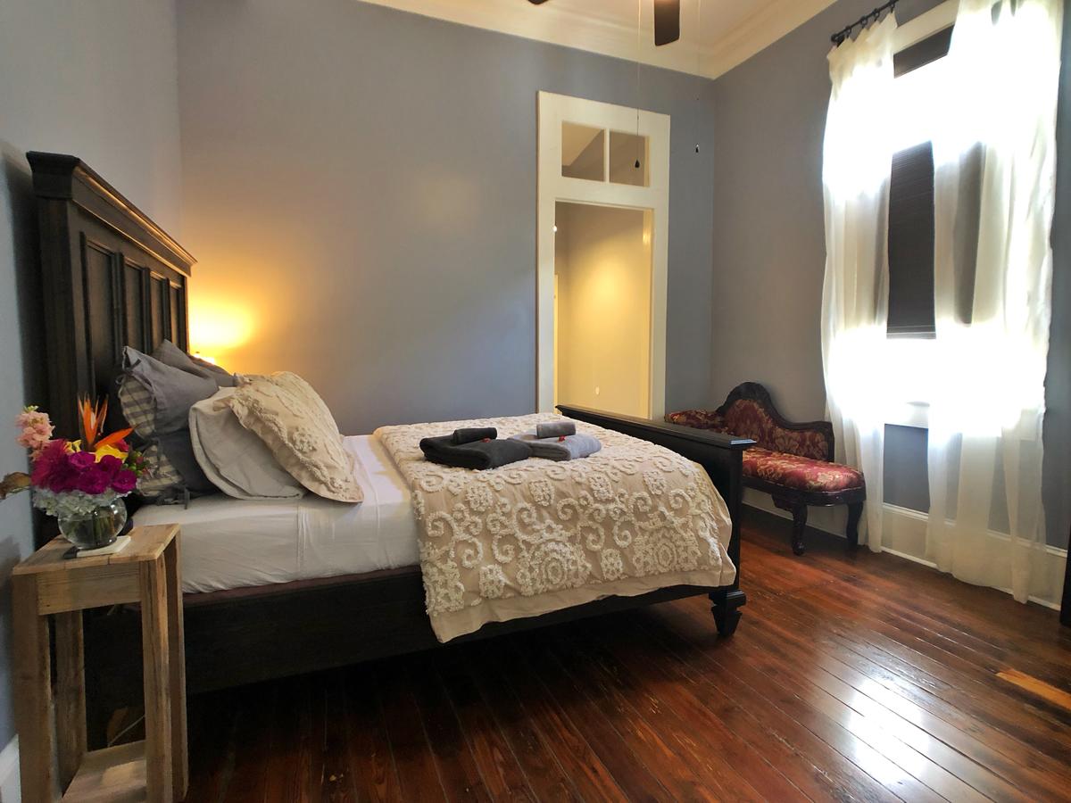 Luxury Historic Shotgun Home In Lower Garden District - thumb 27