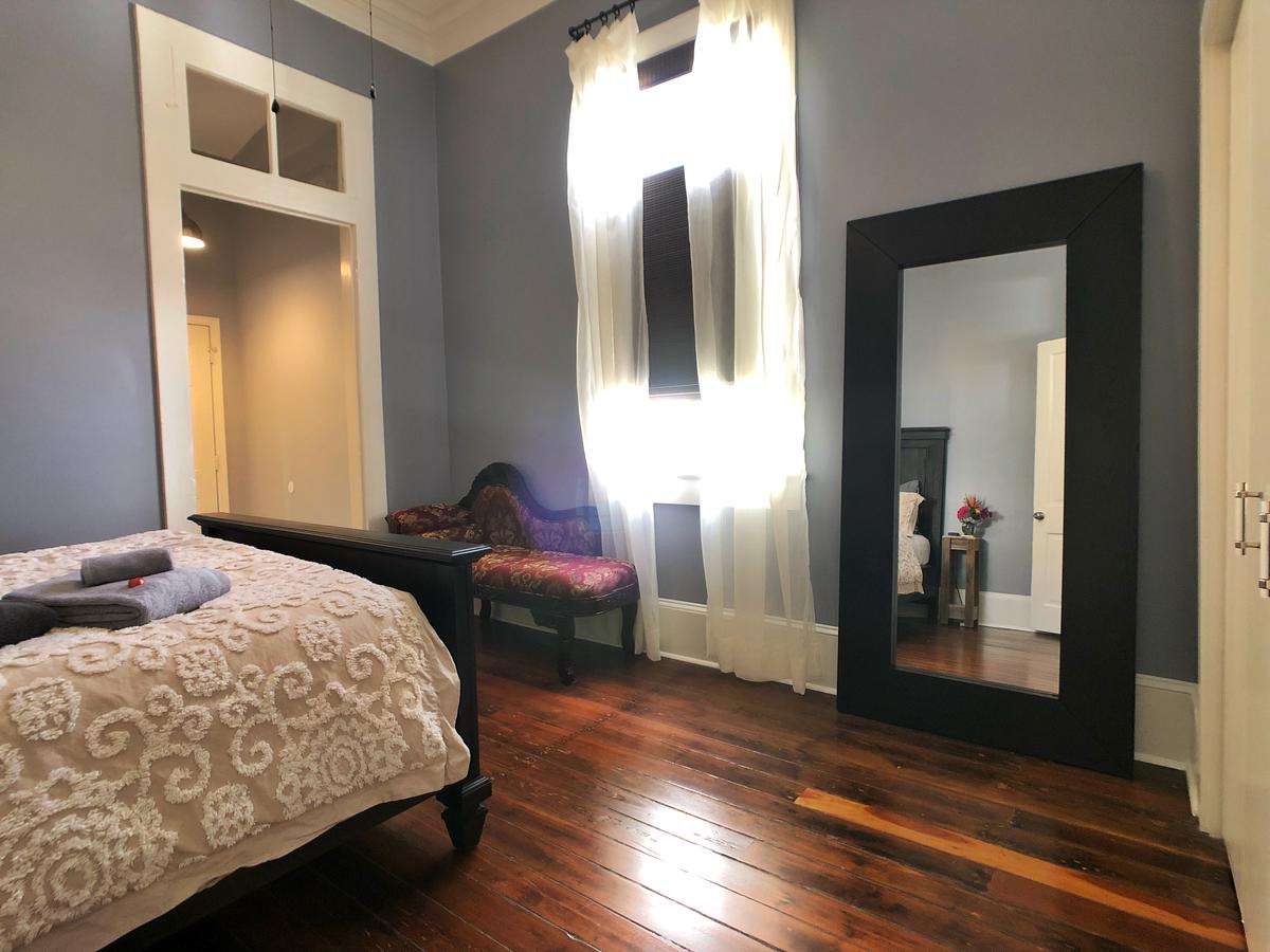 Luxury Historic Shotgun Home In Lower Garden District - thumb 28