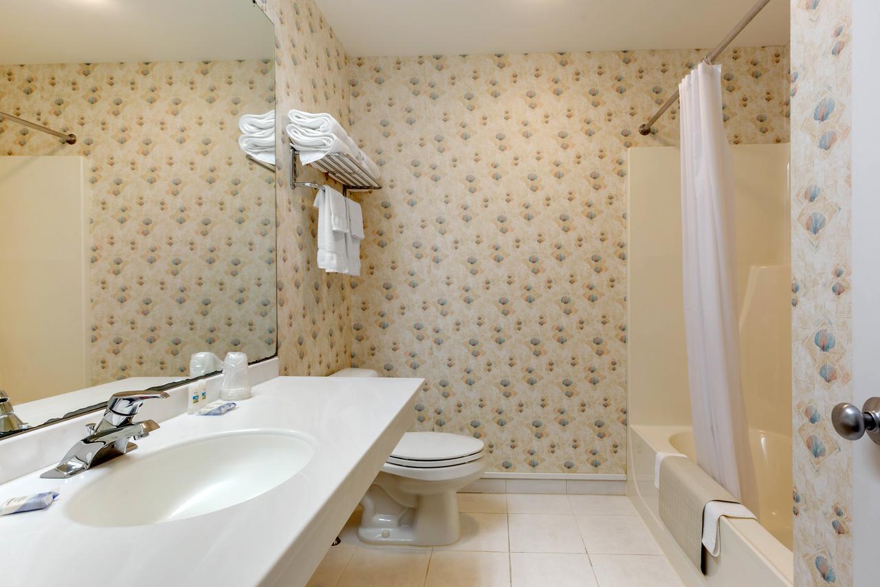 Ogunquit Hotel And Suites - thumb 5