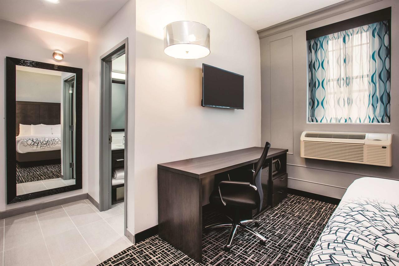 La Quinta By Wyndham Baltimore Downtown - thumb 19